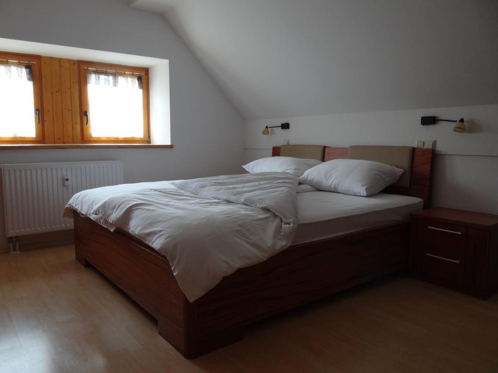 Apartment Hb Alsómarác Szoba fotó